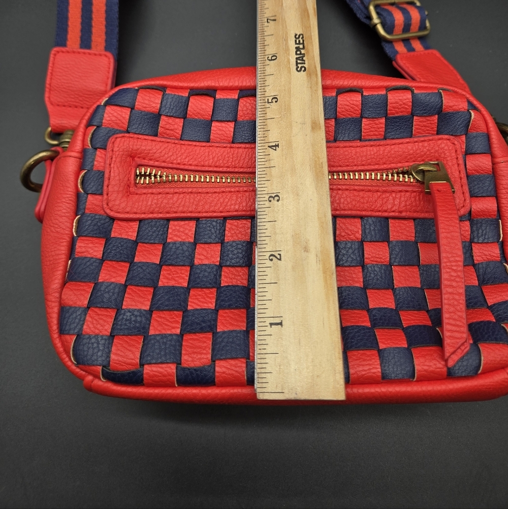 Universal Thread Red & Navy Woven Crossbody Bag - Picture 5 of 9